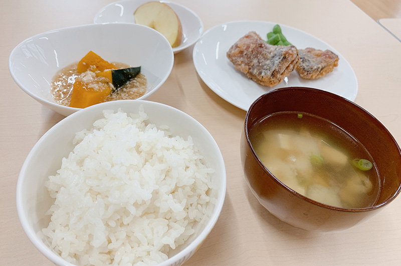 給食試食会イメージ