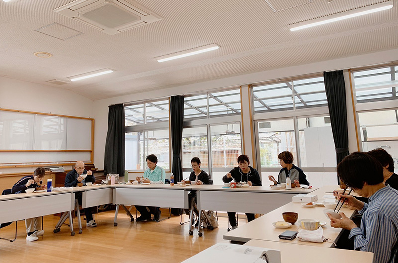 給食試食会イメージ